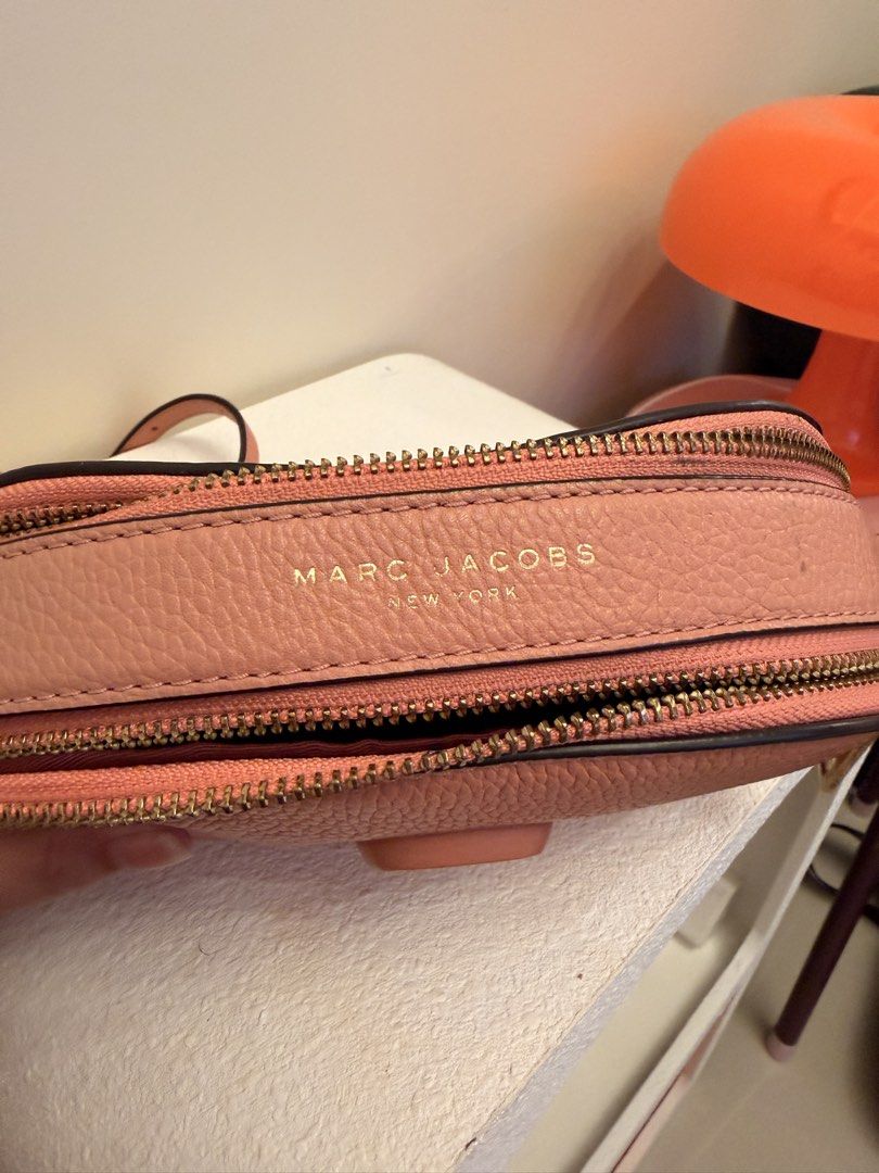 Marc Jacobs Shutter Bag (Category: Luxury Bags & Wallets) located in Taguig. Submitted by luxeria_ (Listing ID 1434127626, Image 3). Description: Authentic Marc Jacobs Pink Color Coded Negotiable Great Condition.