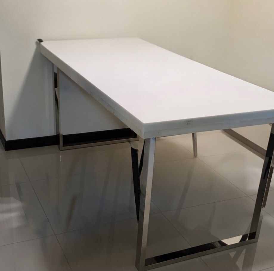 Modern Dining Table Set