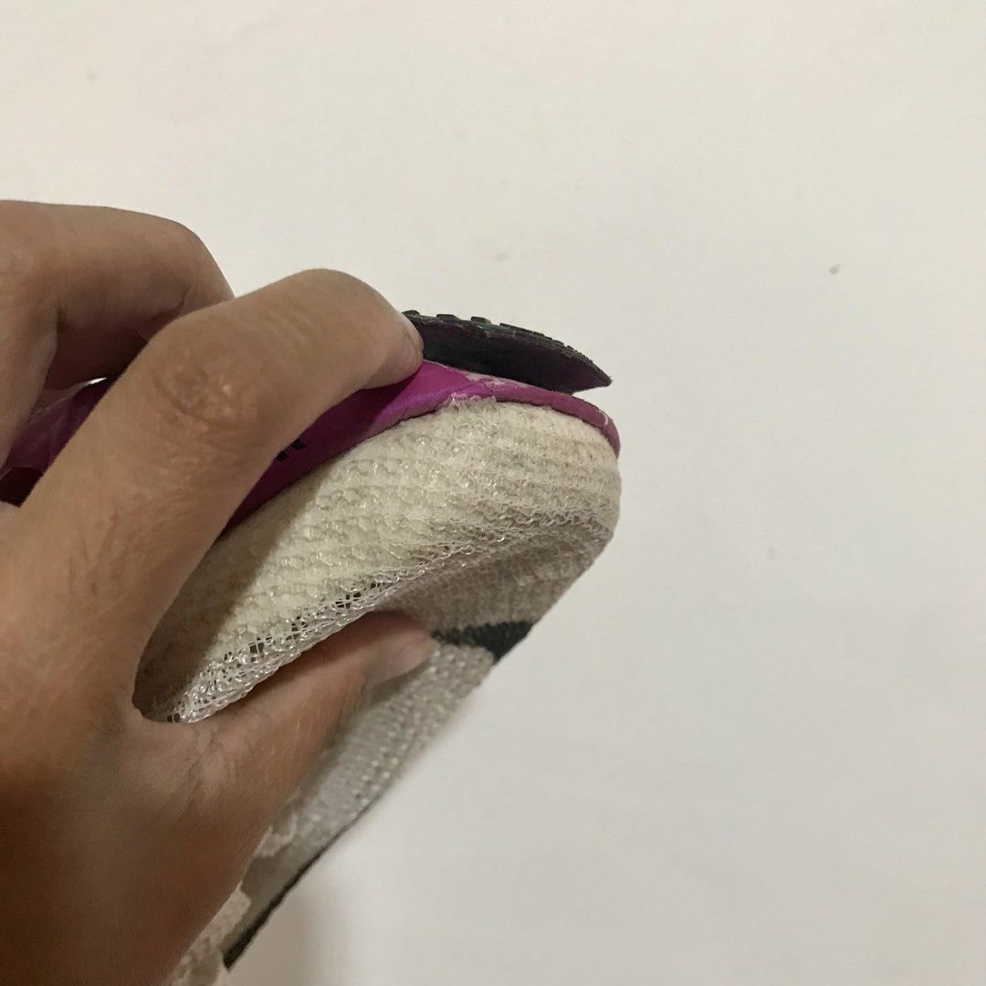 Nike Alphafly 3 Women US 6.5 (Category: Sneakers) located in Quezon. Submitted by declawtteringcat (Listing ID 1434012656, Image 3). Description: - Authentic Nike Alphafly 3 (bought from Nike app) - 85km mileage - With box & dustbag - Size: Women US 6.5 - Kindly refer to the pic for the defect.