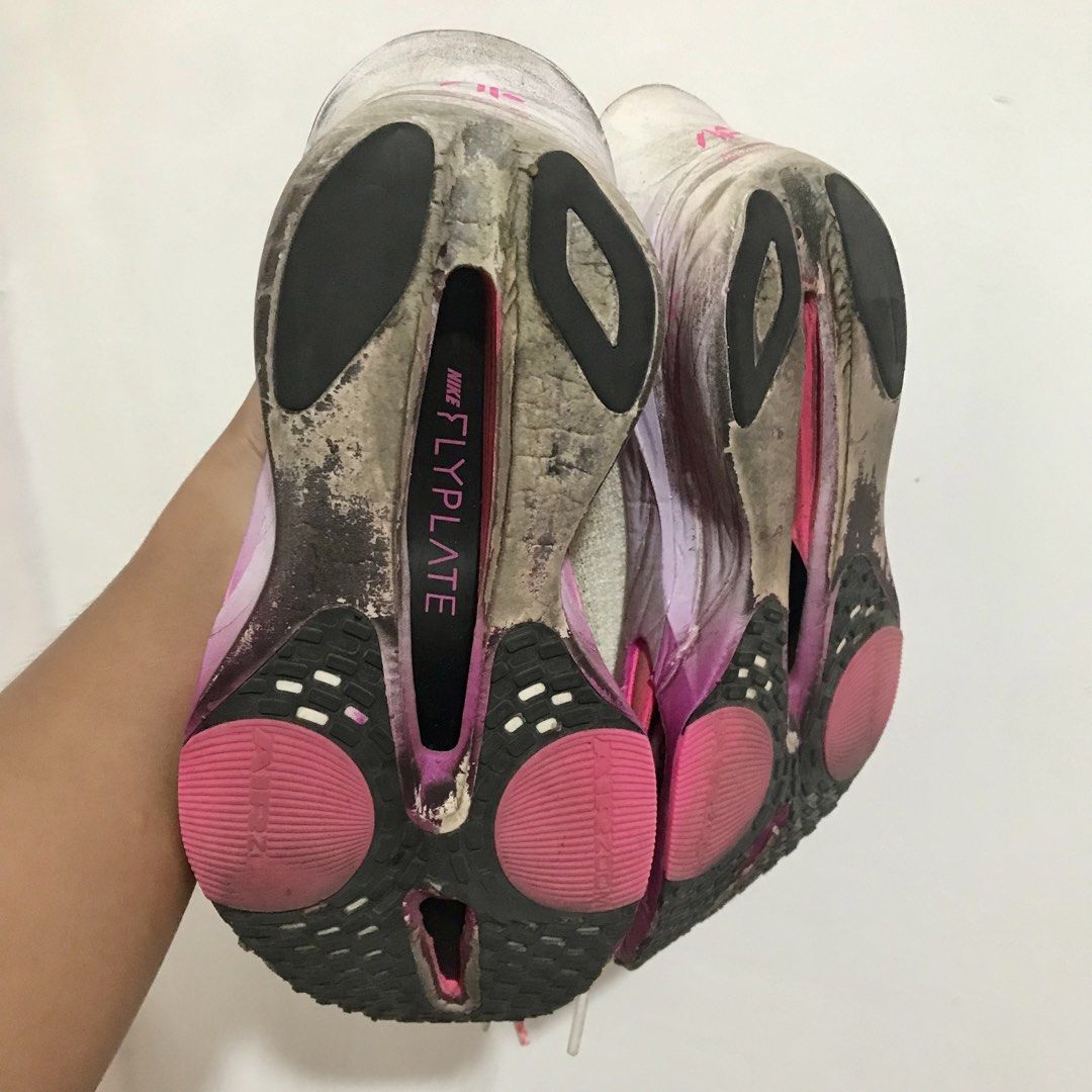 Nike Alphafly 3 Women US 6.5 (Category: Sneakers) located in Quezon. Submitted by declawtteringcat (Listing ID 1434012656, Image 2). Description: - Authentic Nike Alphafly 3 (bought from Nike app) - 85km mileage - With box & dustbag - Size: Women US 6.5 - Kindly refer to the pic for the defect.