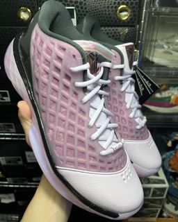 由 SneakersEvil (刊登 ID 1434146245，圖片 1) 提交，位於 的 (類別：)，說明：。