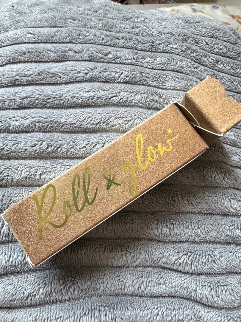 Nuxe Roll & Glow body oil (Category: Body Care) located in Manila. Submitted by prelovedsoso (Listing ID 1434022540, Image 2). Description: NUXE roll & glow body shimmer oil / highlighter, travel size Brand new, never used. Bought on my Europe trip .