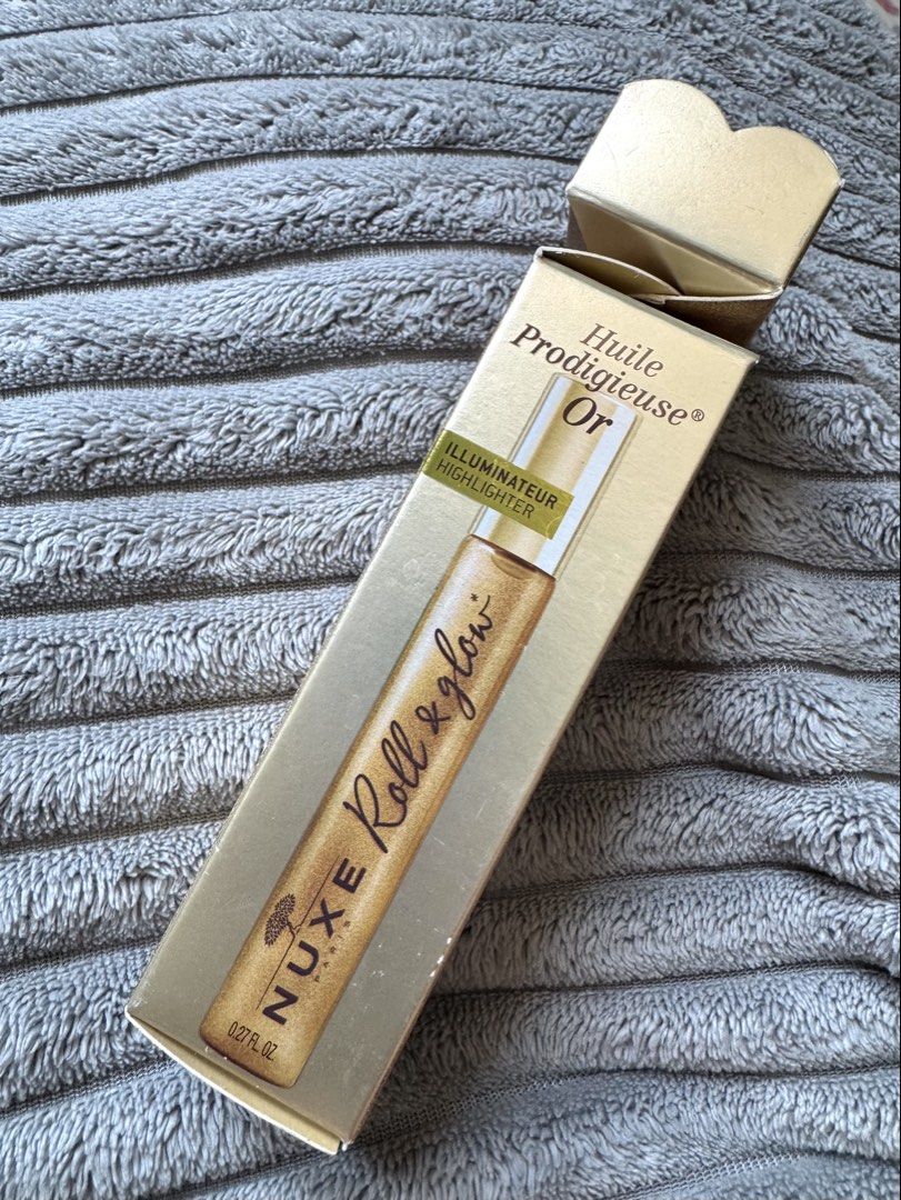 Nuxe Roll & Glow body oil (Category: Body Care) located in Manila. Submitted by prelovedsoso (Listing ID 1434022540, Image 1). Description: NUXE roll & glow body shimmer oil / highlighter, travel size Brand new, never used. Bought on my Europe trip .