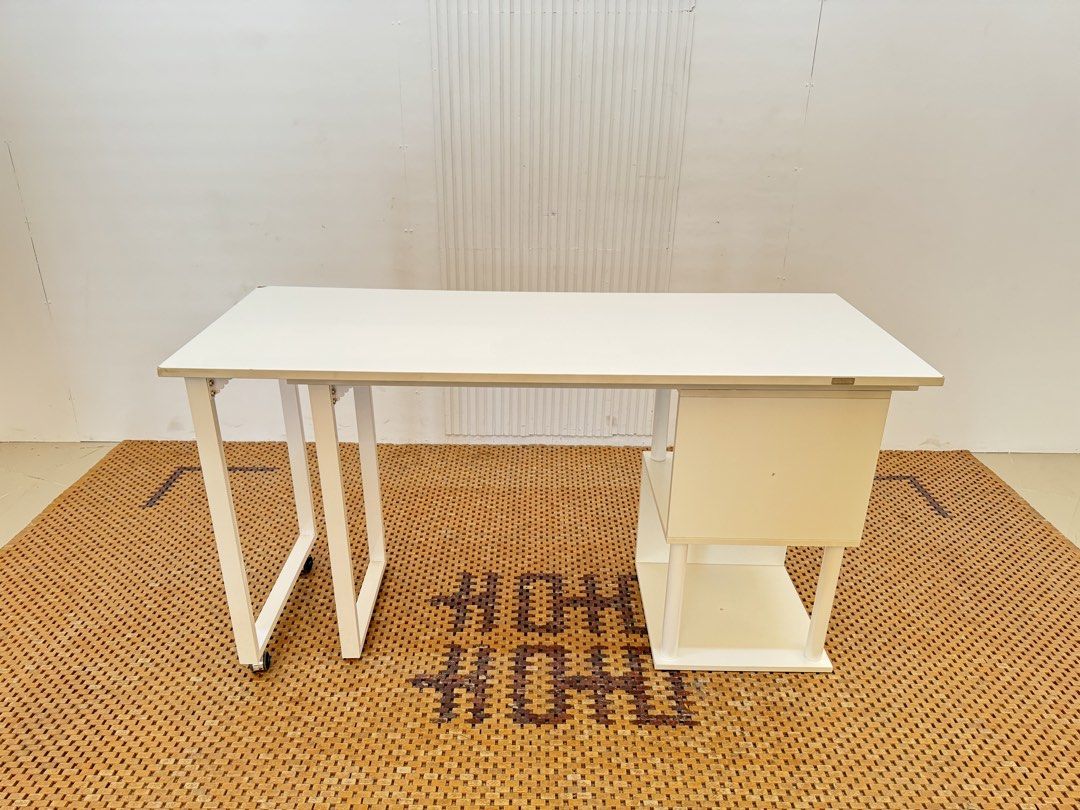 Office Table (Category: Tables & Sets) located in Quezon City. Submitted by matetdevis13 (Listing ID 1434051926, Image 2). Description: Expandable System Desk/Office Table Price: 5,900 L55.5/47.5 x W21.5 x H30/28 In good condition Code MJS20-J14.