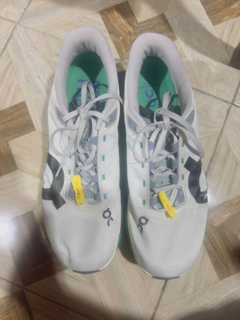 On Running Cloudmonster Hyper (Category: Sneakers) located in Quezon City. Submitted by sinicopoito (Listing ID 1434068331, Image 3). Description: - Color: White and Teal - Size: US12, UK11.5, EU47, JP30.