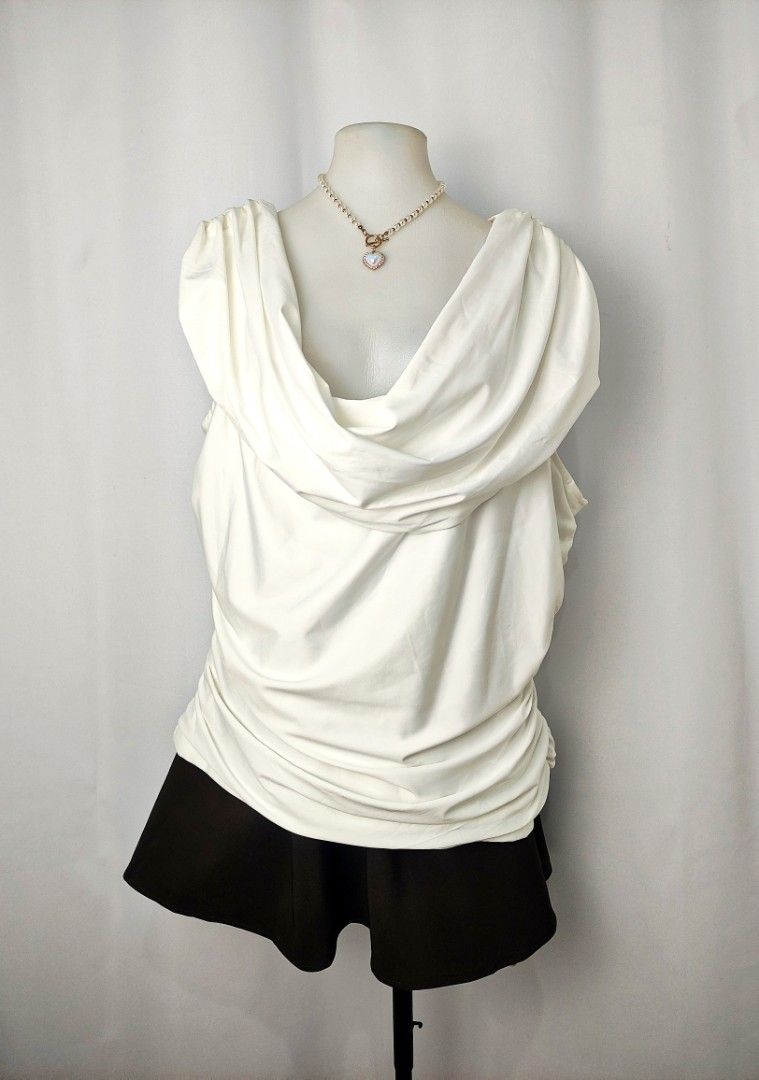 Plus Size White Off Shoulder Blouse Top (Category: Blouses) located in Caloocan City. Submitted by happystar.e0dc1b (Listing ID 1434092209, Image 3). Description: ⚠️PLEASE CLICK THE IMAGE TO SEE THE SIZE⚠️ FB PAGE: IPPEUNI AGASSI Location: Caloocan City ❌ No haggling ❌ No when worn ❌ No "more pics" ❌ No flaws, unless stated ❌ Request for specific measurements of neck, arm, shoulder etc will not be entertained.