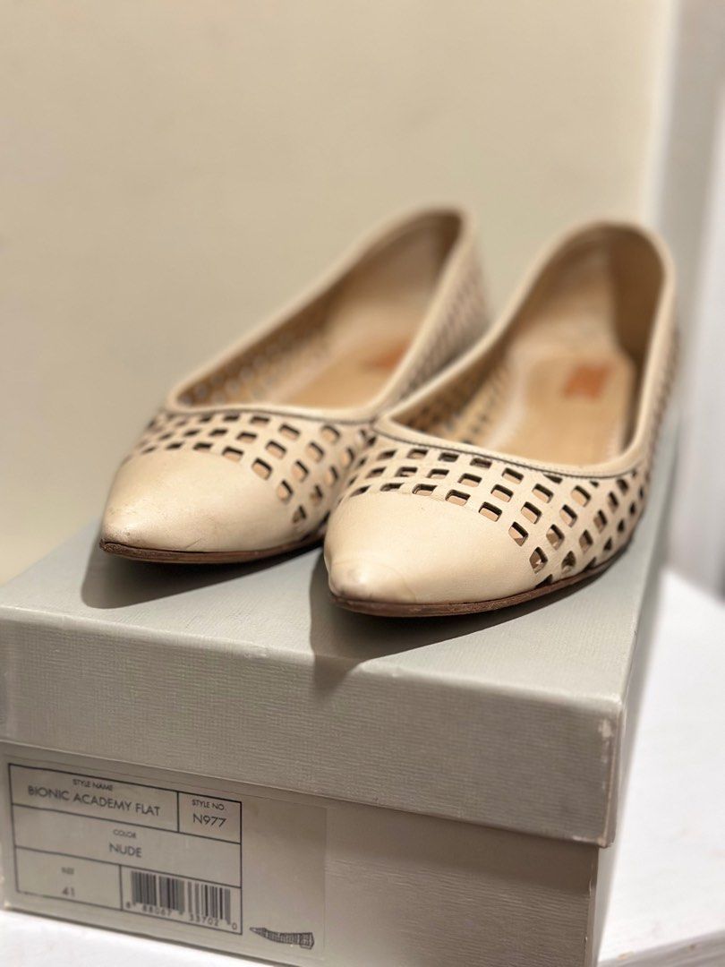 Reed Krakoff Nude (Category: Flats & Sandals) located in Pasay City. Submitted by icemc (Listing ID 1433977297, Image 1). Description: Best for narrow feet. .