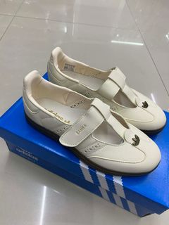 (Category: ) located in . Submitted by prettysoleph1_ (Listing ID 1434165528, Image 1). Description: .