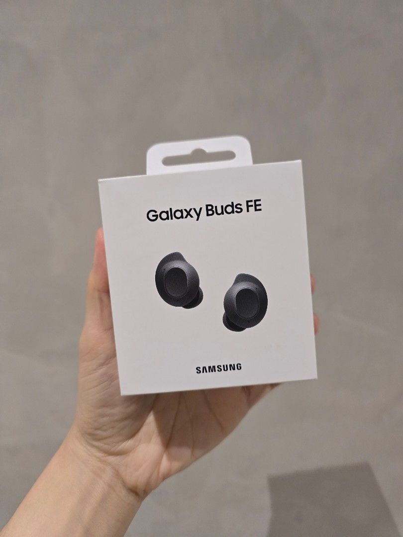 Samsung Galaxy Buds FE (Category: Earphones) located in Quezon City. Submitted by newandold11 (Listing ID 1434126258, Image 1). Description: Condition: Brand new and sealed! Item details: - Color: Graphite payment methods: gcash, BDO, UBP shipping care of buyer.