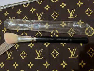 (Category: ) located in . Submitted by ekasbeautyandtoysroom (Listing ID 1434135067, Image 1). Description: .