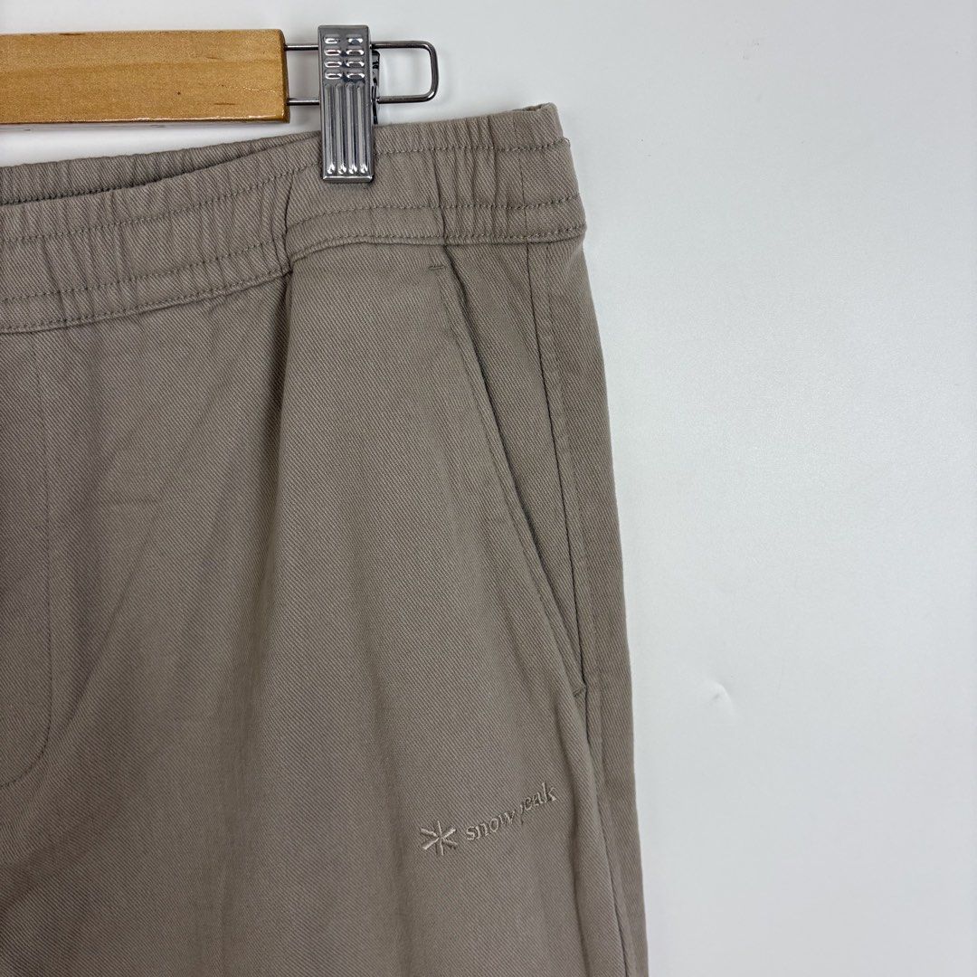 Snow Peak Cuffed Pants (Category: Joggers) located in Calamba. Submitted by 2muchclothes_ (Listing ID 1434131858, Image 3). Description: Measurements Waistline: 32 (16 Inches) Front Rise: 13 Thigh: 13.5 Inseam: 27.5 Length: 37 Leg Opening: 6 .