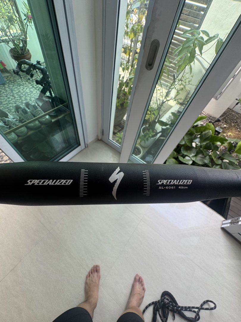 Specialized AL-6061 42cm Handlebar (Category: Parts & Accessories) located in Singapore. Submitted by ehplsdunliddatleh (Listing ID 1434028783, Image 2). Description: Came with the bike Reason for selling: changed my handlebars.