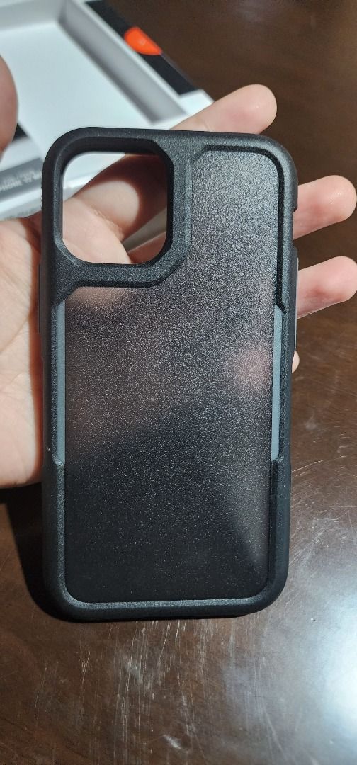 Survivor strong for Iphone 12 Mini 5.4 Case (Category: Cases & Sleeves) located in Baguio. Submitted by coffeesilvershadow_28 (Listing ID 1433381229, Image 2). Description: - From HK box - Brand new, Ngarag lang box - Compatible with Apple iPhone 12 mini - Black color available - Baguio dropping - Jnt shipping- payment first plus sf before shipping.