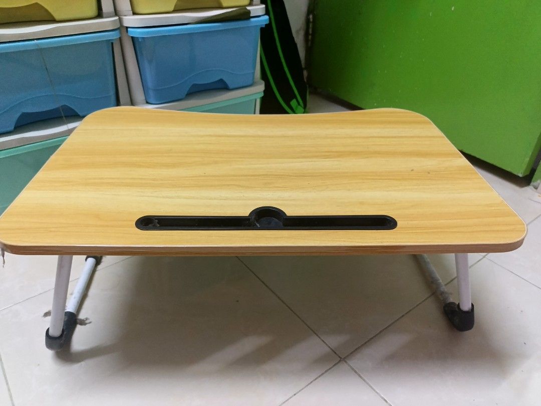 Tables study (Category: Other Home Furniture) located in Kuala Lumpur. Submitted by damzz1 (Listing ID 1434097563, Image 2). Description: meja belajar utamakan self pickup cod pj nak cod kl boleh ada change 10.