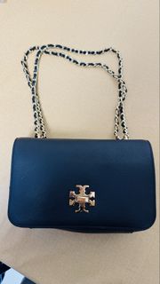 （分類：）位於 。 由 hkchansm 提交（商品編號 1434025017，圖片 1）。簡介： 。