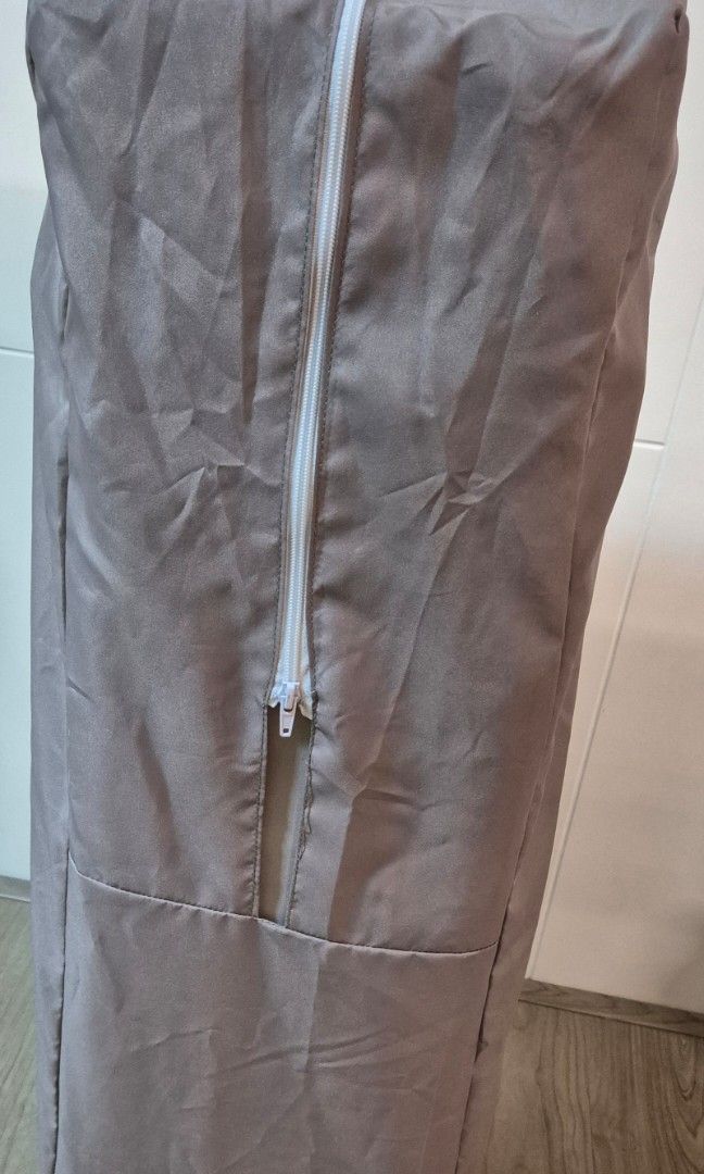 Travel cot/co-sleeper (Category: Cots & Cribs) located in Pasig City. Submitted by mamaconcep (Listing ID 1434083156, Image 3). Description: Joie Baby Kubbie Sleep Co-sleeper, used, in good condition, needs cleaning..