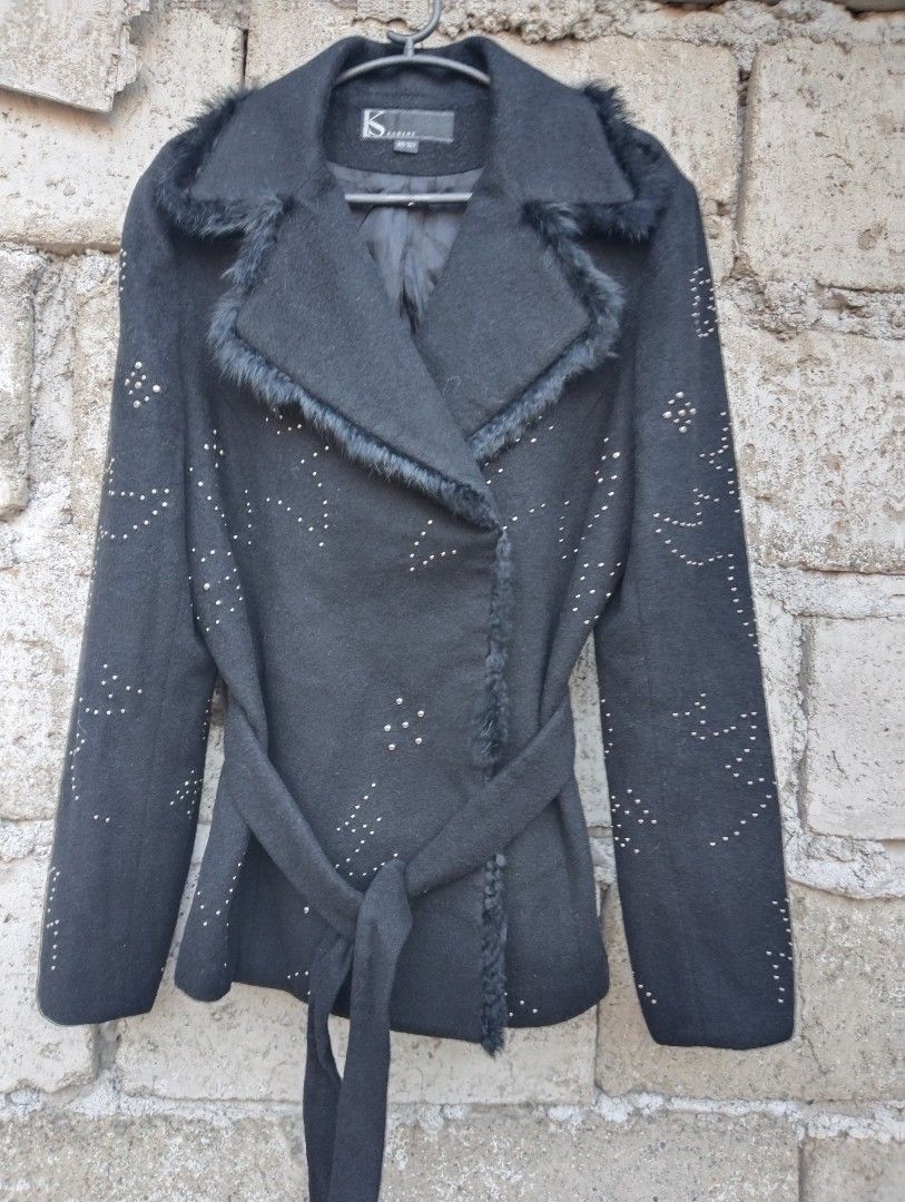 Vintage Wool studded coat jacket with rabbit fur trim (Category: Coats, Jackets and Outerwear) located in Cavite. Submitted by someonefrom2008 (Listing ID 1434097956, Image 1). Description: very pretty, the studded details is amazingg.