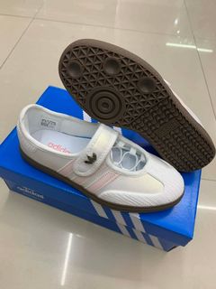(Category: ) located in . Submitted by prettysoleph1_ (Listing ID 1434165265, Image 1). Description: .
