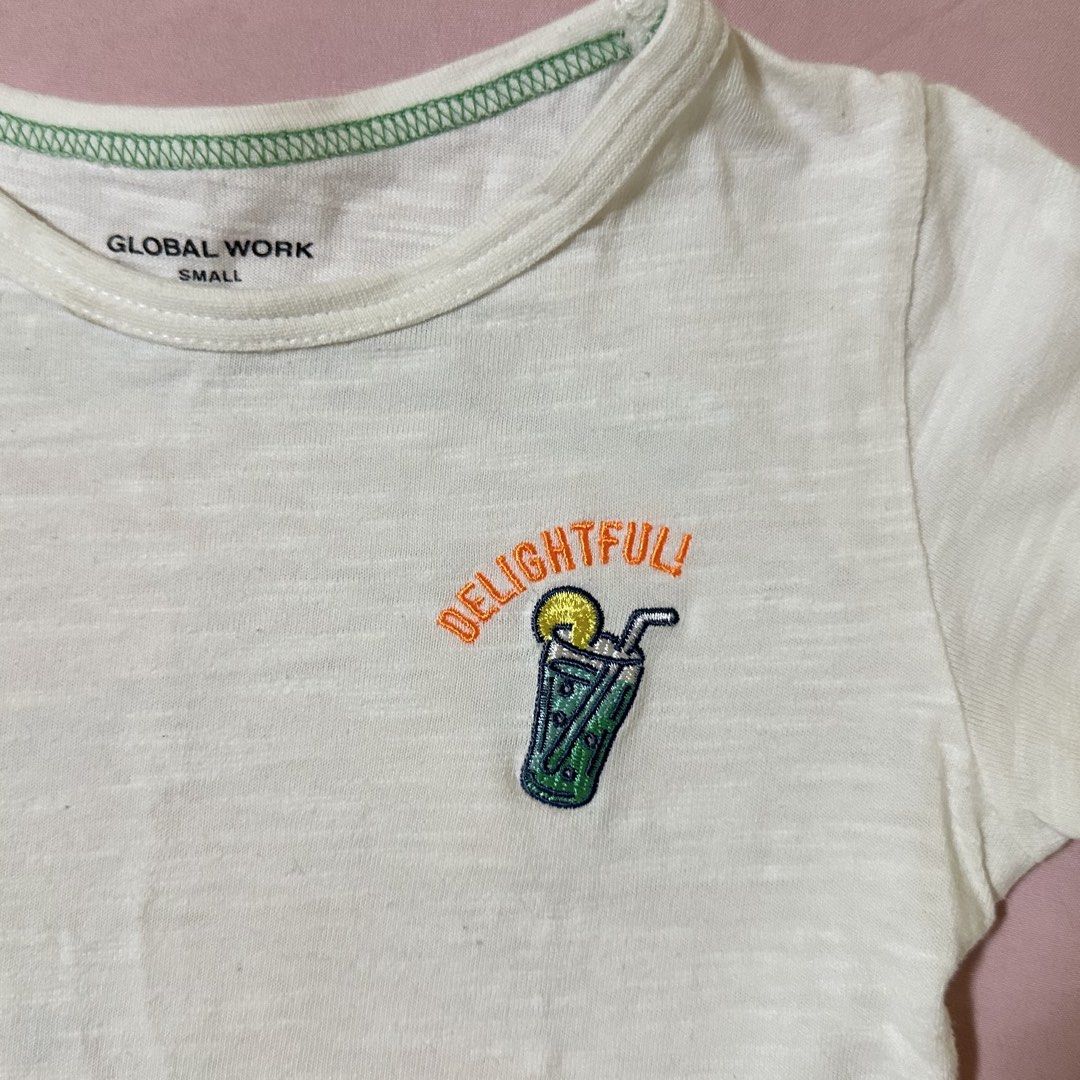 White Graphic Baby Tee Shirt (Category: Babies & Kids Fashion) located in Bacoor. Submitted by aquacity_ph (Listing ID 1434075345, Image 3). Description: White Graphic Baby Tee Shirt 📎 Selling unused clothes Send a message for more questions! 📍Meetup/ Pickup Sm Molino or nearby areas !!! For orders 3 and above = FREE DELIVERY FEE !!!.