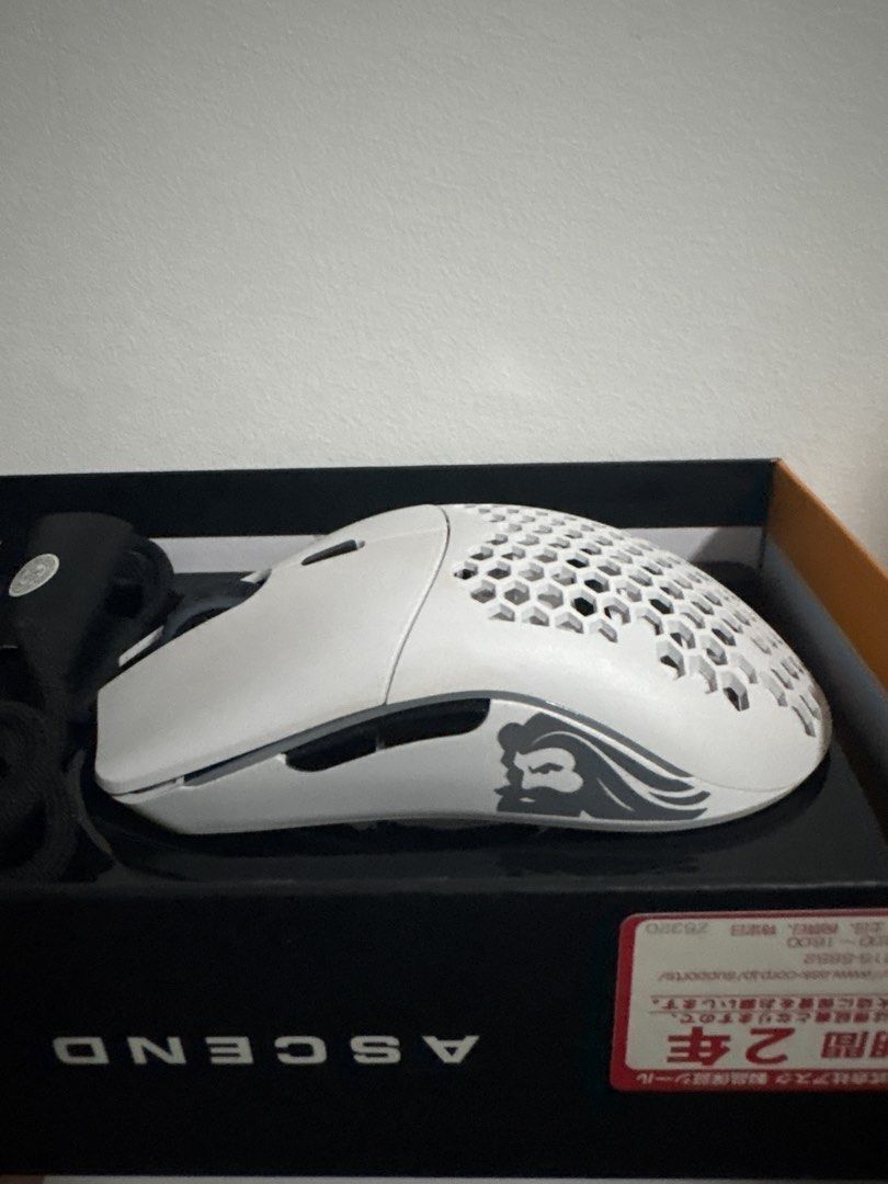 Wired Glorious Model O (matte white)465088684176844800