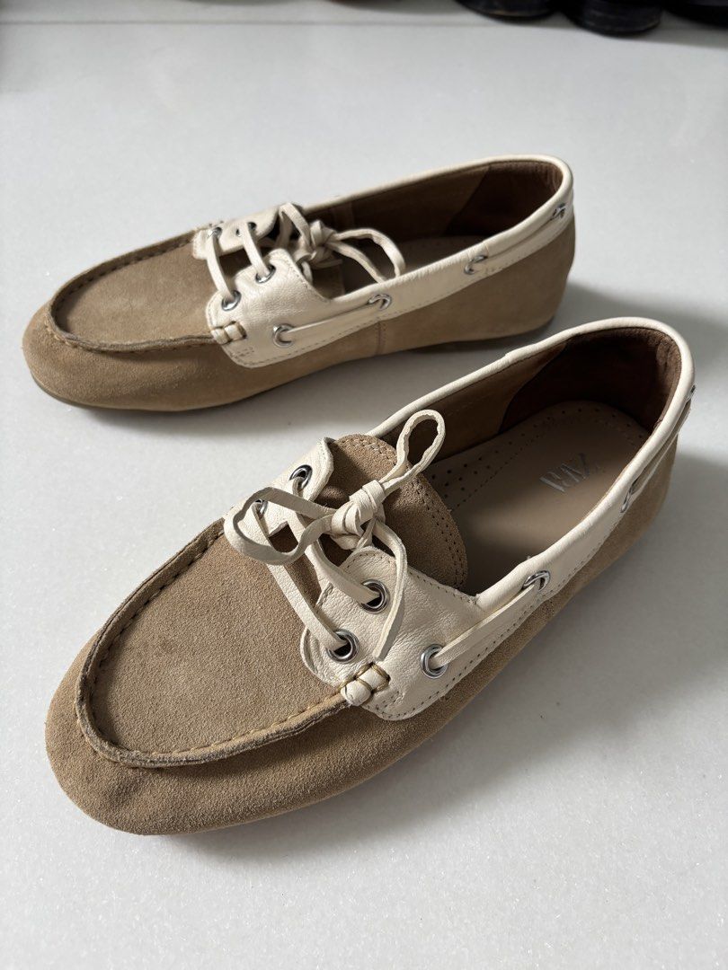 Zara Boat Shoes (Category: Loafers) located in Kuala Lumpur. Submitted by krys_10 (Listing ID 1434011470, Image 3). Description: - Zara boat shoes - Beige and cream colour, suede-like material - Size EUR 36 - Only worn once.