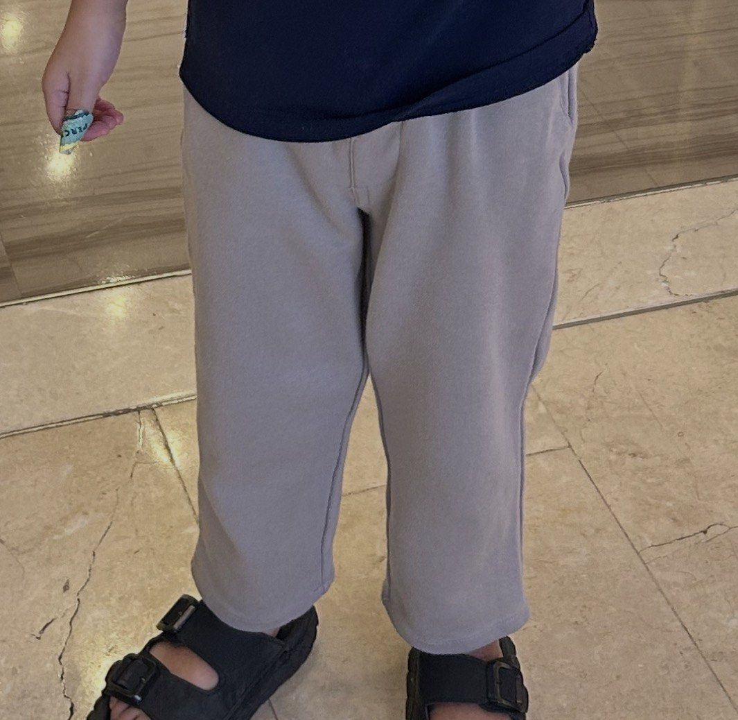 Zara Kids' Beige Trouser (Category: Babies & Kids Fashion) located in Quezon City. Submitted by wonderrv18 (Listing ID 1434042717, Image 1). Description: - Size 4 on tag - used once - original price is 1,295 - Beige sweatpants for kids - Elastic waistband for a comfortable fit - Relaxed fit for easy movement - Soft and comfortable material.