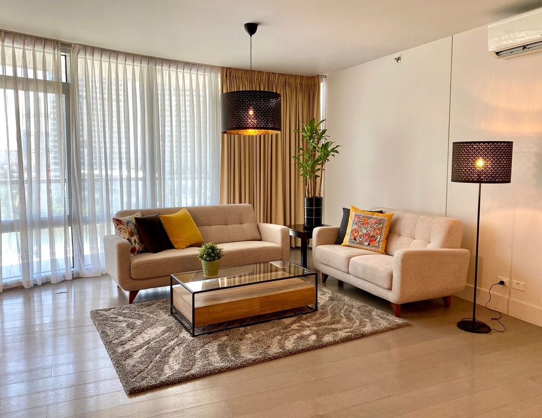 3BR Unit For Sale - Proscenium Kirov (Category: Apartments & Condos) located in Makati City. Submitted by vsg.realestate (Listing ID 1434309946, Image 1). Description: 🔆 3BR Unit For Sale - Proscenium Kirov 📌Property Details 15th Floor 3BR 3.5TB 223 sqm Fully Furnished 2 Parking Slots 📌Features Panoramic Balcony Facing Sunset Enclosed Kitchen Space Ensuite Bathrooms Master's with Bathtub With Utility Area & Service Entrance Maid's Room with T&