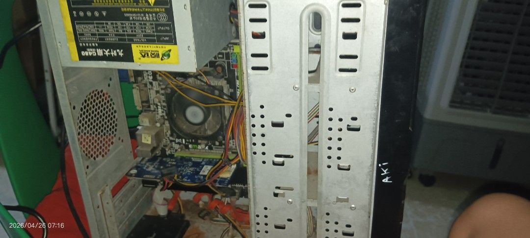 AMD A6 6400K APU WITH RADEON (Category: Desktops) located in Muntinlupa City. Submitted by marim45981 (Listing ID 1434386831, Image 2). Description: - Windows 10 Pro - AMD A6-6400 APU with Radeon HD Graphics 3.90 GHz - 4GB RAM - 111GB Solid state drive - Black case with red accents - Front panel USB and audio ports not working - Back panel USB and audio working Pre-Loved CPU only what you see is what you get .