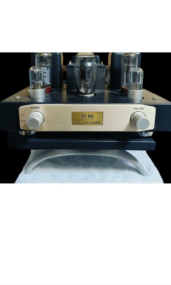 Amplifier (Category: Soundbars, Speakers & Amplifiers) located in Singapore. Submitted by sunnycableresearch (Listing ID 1434358481, Image 3). Description: Yes available. Low baller will be gentle ignore. WVT2016 Tube Amplifier – Come with a matching table top audio rack. Specifications Amplifier type Single-ended pure Class-A tube amplifier Output power About 10–12 W per channel (typical for EL34 single-ended design) Vacuum tubes used EL34 / 6CA