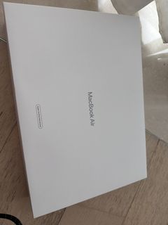 Apple MacBook Air Laptop448857085660385280