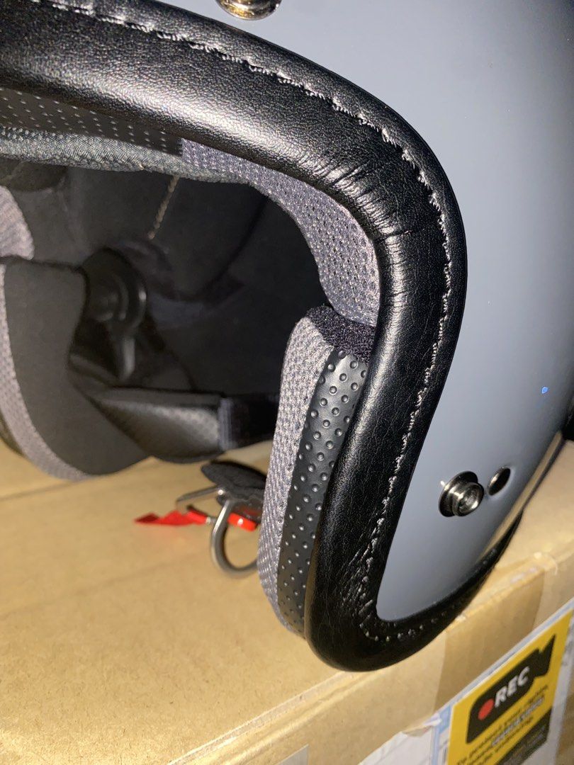 Arai Helmet Harley Davidson XL (Category: Motorcycle Accessories) located in Singapore. Submitted by phitsanulok666 (Listing ID 1062364080, Image 1). Description: Used a few times only. Bought from HD Japan Helmet and Arai HD helmet bag only. .