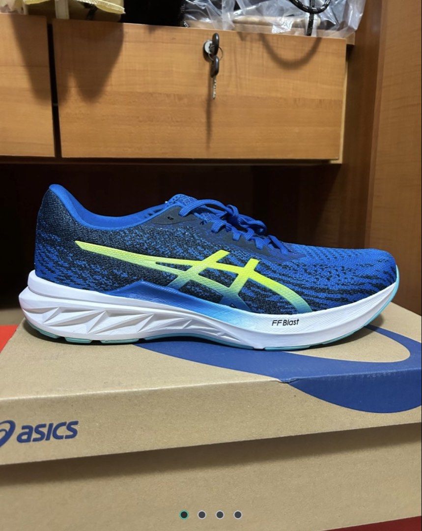 ASICS Dynablast 2 Running Shoes - Electric Blue/White (Category: Sneakers) located in Singapore. Submitted by mabellimxh (Listing ID 1434216951, Image 1). Description: - Brand new ASICS Dynablast 2 - Color: Electric Blue/White - Size: US 12 - Features FF Blast cushioning - Perfect for running and everyday use - Comes with original box.