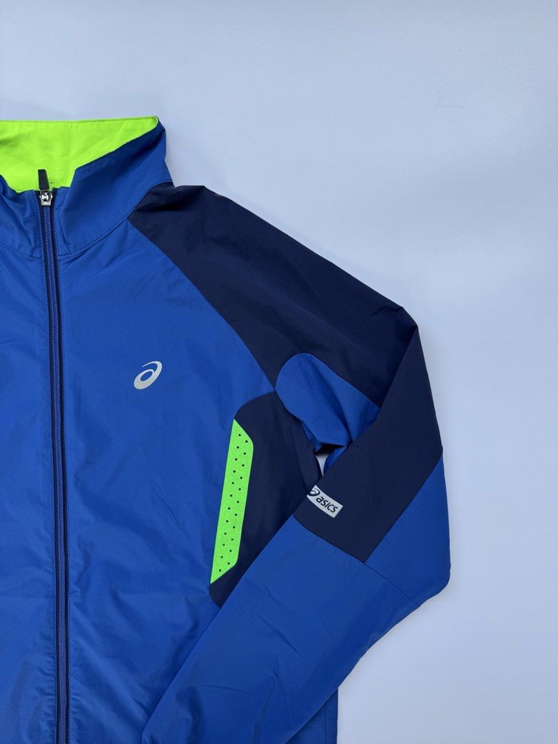 ASICS Running Windbreaker Jacket (Category: Activewear) located in Digos. Submitted by roundtable.garmentsph (Listing ID 1432996186, Image 2). Description: ASICS Running Windbreaker Jacket Size: Medium Dimes: 19 width, 25 length Condition: Excellent Issue: None.