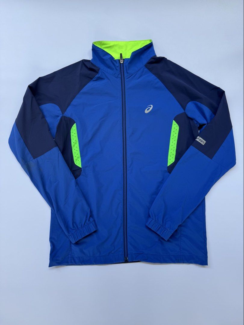 ASICS Running Windbreaker Jacket (Category: Activewear) located in Digos. Submitted by roundtable.garmentsph (Listing ID 1432996186, Image 1). Description: ASICS Running Windbreaker Jacket Size: Medium Dimes: 19 width, 25 length Condition: Excellent Issue: None.