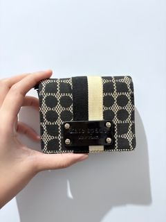 (Kategori: ) berada di . Dikirim oleh flufstoreid (ID iklan 1434268150, Gambar 1). Deskripsi: .