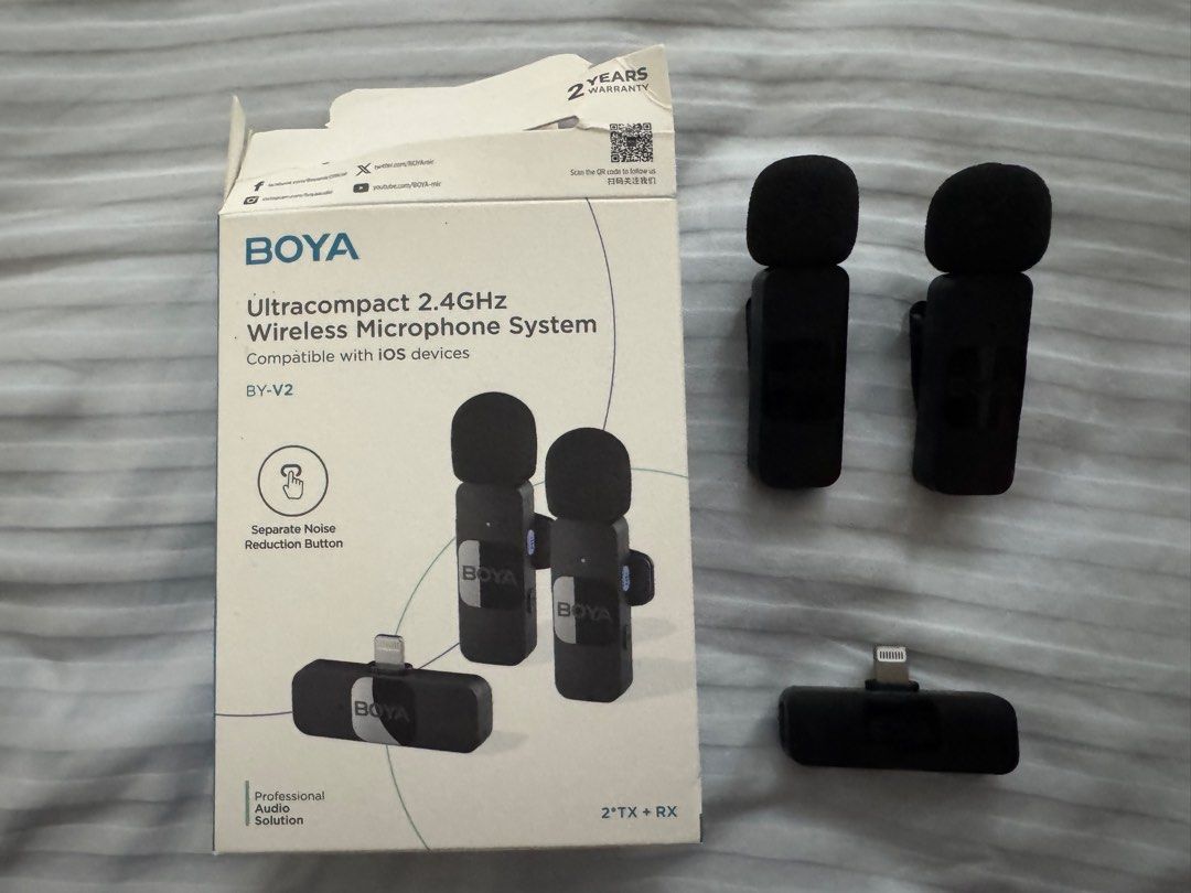 BOYA BY-V2 Wireless Microphone System for iOS437773346978539520