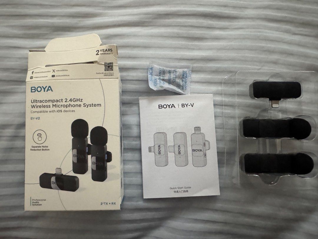BOYA BY-V2 Wireless Microphone System for iOS437773346978539523