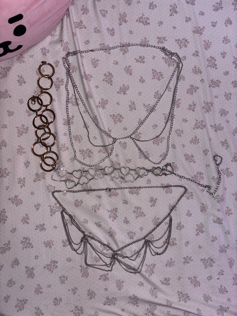 Bundle Chains (3) (Category: Belts) located in Semenyih. Submitted by sugarapplepie (Listing ID 1434228410, Image 1). Description: - wts body chains set - the heart one need slight polishing - take all - need to clear wardrobe Price not inc postage Rm10wm/rm15em.