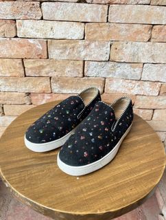 (Category: ) located in . Submitted by selfconfessedshopaholic_ (Listing ID 1434305208, Image 1). Description: .
