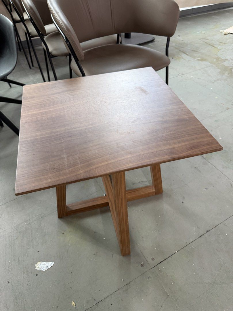Coffee table (Category: Tables & Sets) located in Singapore. Submitted by nayme4 (Listing ID 1431237463, Image 1). Description: 520x520mm (LxW) 520mm (H) Self collect only.