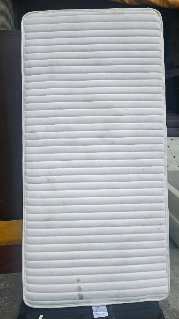 COSPA CREATION JAPAN SINGLE SIZE WHITE MATTRESS (Category: Bedding & Towels) located in Sablan. Submitted by gongonshelley12 (Listing ID 1434243020, Image 1). Description: 3500 ONLY... SUPER SALE!!! GCASH NOW COSPA CREATION JAPAN SINGLE SIZE WHITE MATTRESS JAPAN SURPLUS L 77 X W 38X H 6INCHES ANG KAPAL MAKAPAL AT ANG GANDA NG QUALITY JAPAN QUALITY SOBRANG LAMBOT MAY DUMI LANG, LALAGYAN NIYO NAMAN NG BED COVER MAY MALIIT NA PUNIT SA LIKOD SULIT QU