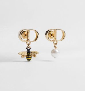 (Category: ) located in . Submitted by luxlover89 (Listing ID 1434298667, Image 1). Description: .