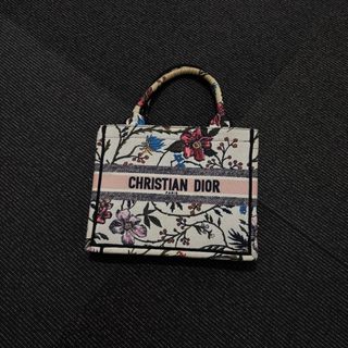 (Category: ) located in . Submitted by bagitallph (Listing ID 1434235590, Image 1). Description: .