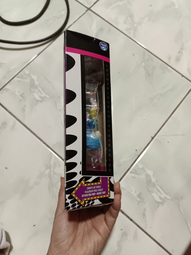 Doll collection (Category: Kids Toys) located in Manila. Submitted by caaths_collection (Listing ID 1434317613, Image 3). Description: excellent.