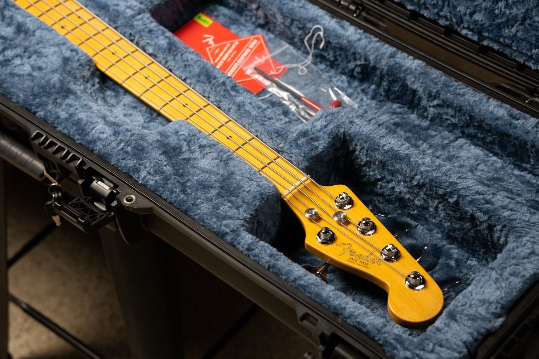 Fender Jazz Bass 5-String Bass Guitar (Category: Musical Instruments) located in San Pablo. Submitted by biyonghosea (Listing ID 1434386945, Image 3). Description: 2024 Fender American Professional II Jazz Bass V - Mystic Surf Green - 150k DEMO: https://youtube.com/shorts/6c7BX0tIZds?si=XZgcad7IZa8OoPQF Latest Am Pro II Specs – Fender’s current flagship 5-string, refined for modern players. V-Mod II Single-Coil Pickups – More articulate and "grow