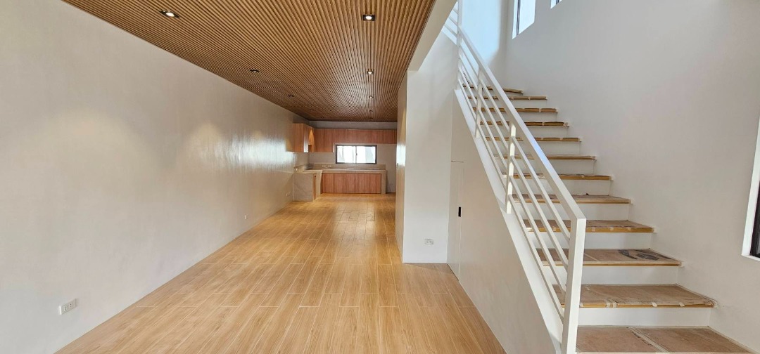 (Category: ) located in . Submitted by thatsbrokerraven (Listing ID 1434309928, Image 1). Description: .