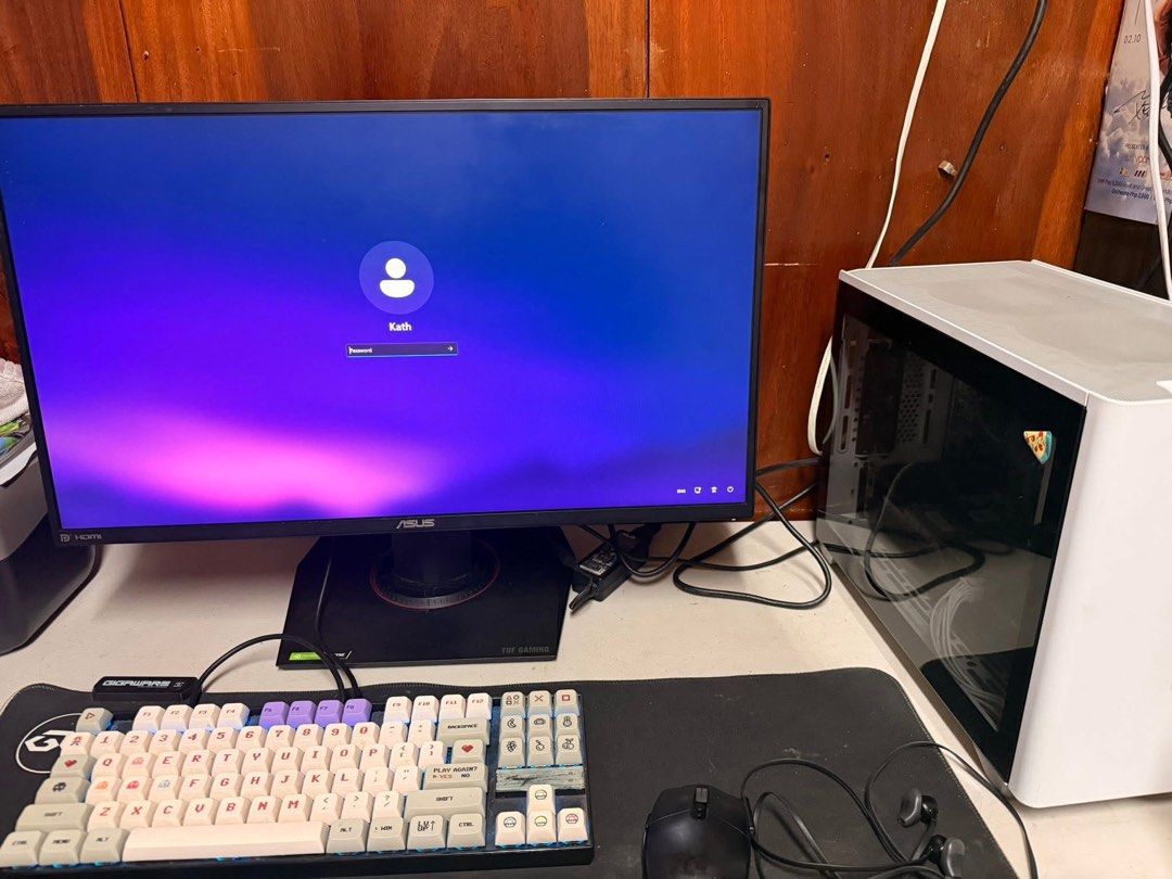 Gaming/PC Set-up (Category: Desktops) located in Manila. Submitted by keroppi1897 (Listing ID 1434284949, Image 1). Description: FOR SALE: Gaming / Work PC Set Ready to use – smooth performance for gaming, editing, and daily tasks! Specs: • Motherboard: Asrock B660M ITX • Processor: 12th Gen Intel Core i3 (3.30 GHz) • RAM: T-Force Vulcan TUF Gaming Alliance 16GB • Storage: Crucial P3 Plus 500GB SSD (Fast boot & load times) • Graphics Card: Maxsun