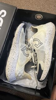 Golf shoes spikeless For Sale | Carousell Malaysia