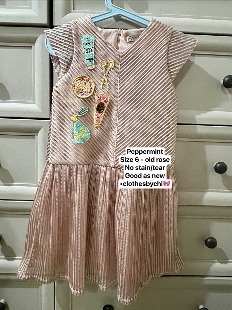 H&M Peppermint Gingersnap Dress (Category: Babies & Kids Fashion) located in Mandaluyong City. Submitted by acdp11 (Listing ID 1434272243, Image 2). Description: Used once / twice lang No tear, no stain Ready to use - bagong laba na rin 450 each or Take all with discount 200 trolls dress.