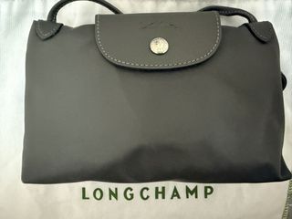 （分類：）位於 。 由 enmiehau 提交（商品編號 1434309349，圖片 1）。簡介： 。